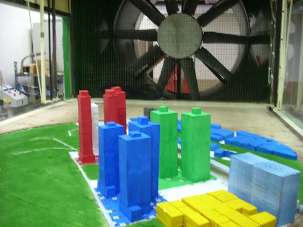Urban building blocks model for pedestrian wind tests